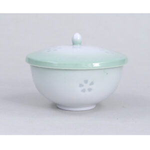 10-282: Teecup m. Deckel Hotaru, ø = 9 cm; H = 5 cm / ø = 10 cm; H = 2,5 cm (D)