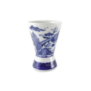 10-346: Sakecup Sansui, ø = 4,5 cm; H = 6 cm