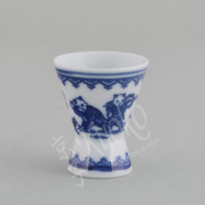 10-872 : Sakecup Karako, blau, ø = 4 cm; H = 4,5 cm