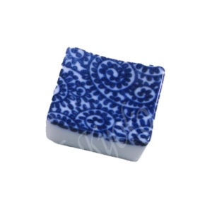 20-419 : Essstäbchenbank Tako Karakusa, rechteck., blau, 3,5 x 3,5 cm; H = 1,2 cm