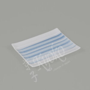 20-523 : Sushiplatte Mansuzi, weiß/blau, 11 x 15 cm