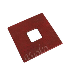 14-774 : Untersetzer Arare quadr., rot, Gusseisen 13 x 13 x 1 cm